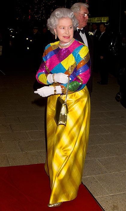 The Queen attended the Royal Variety Performance at the Birmingham Hippodrome in 1999.
<br>
Photo: Getty Images