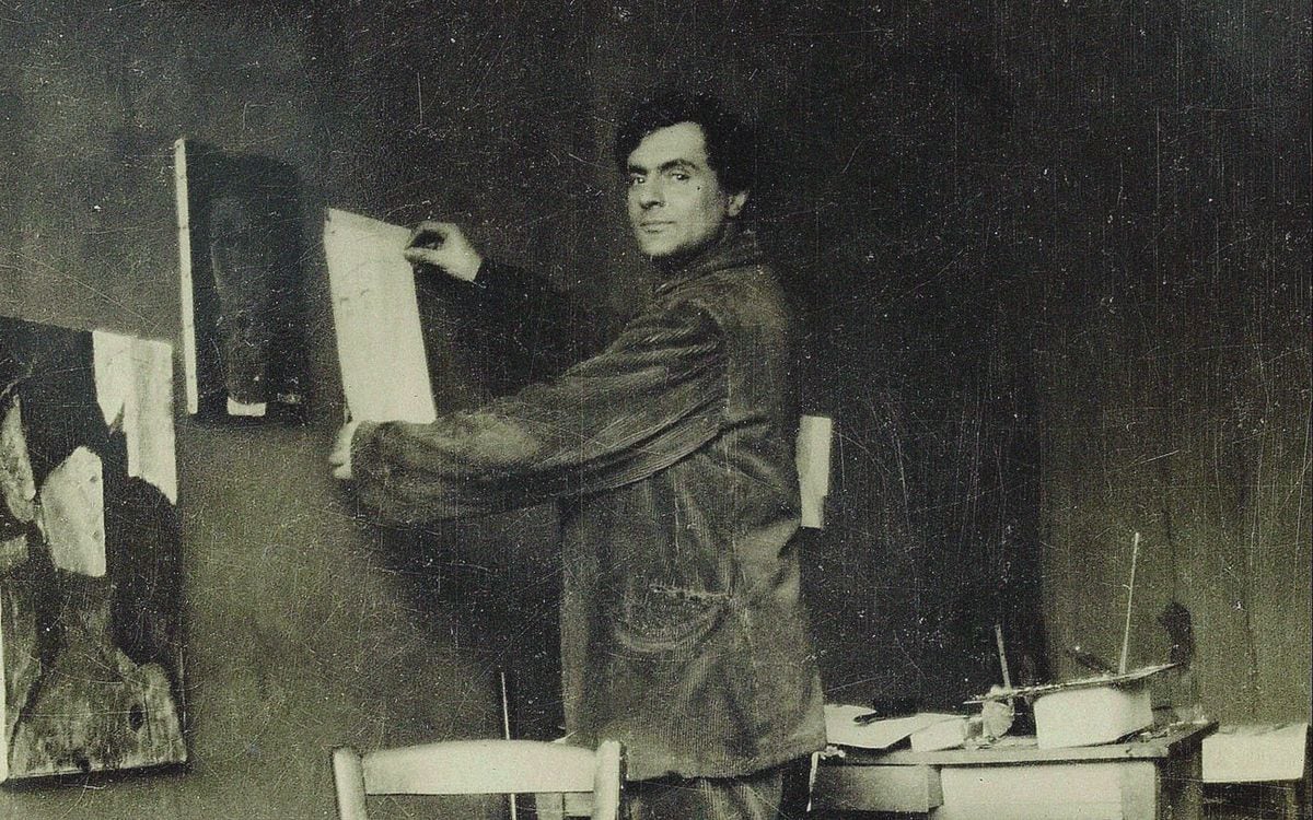 Amedeo Modigliani in his studio, 1910s. 