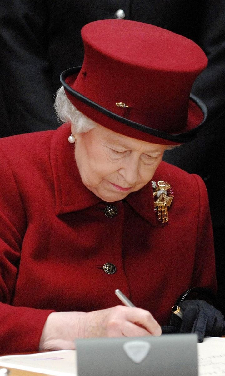 Queen Elizabeth II Signing