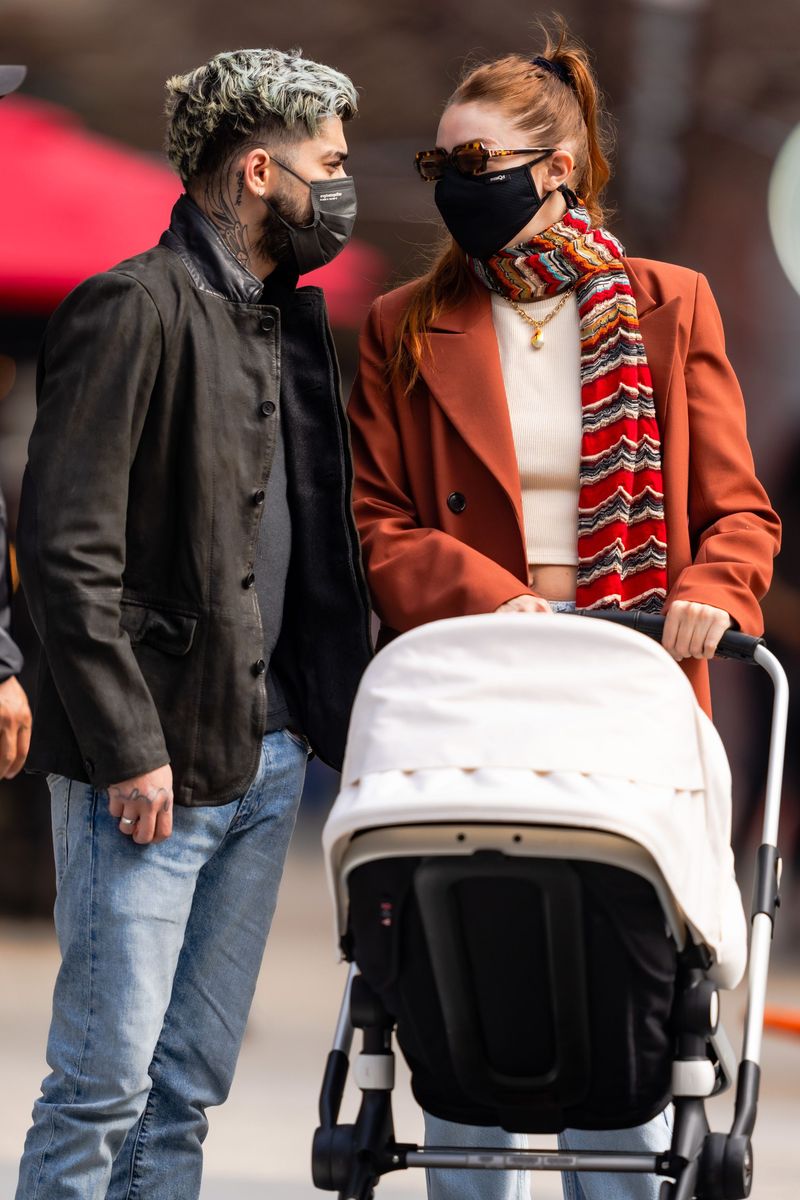  Zayn Malik (L) and Gigi Hadid are seen in NoHo on March 25, 2021, in New York City. (Photo by Gotham/GC Images)