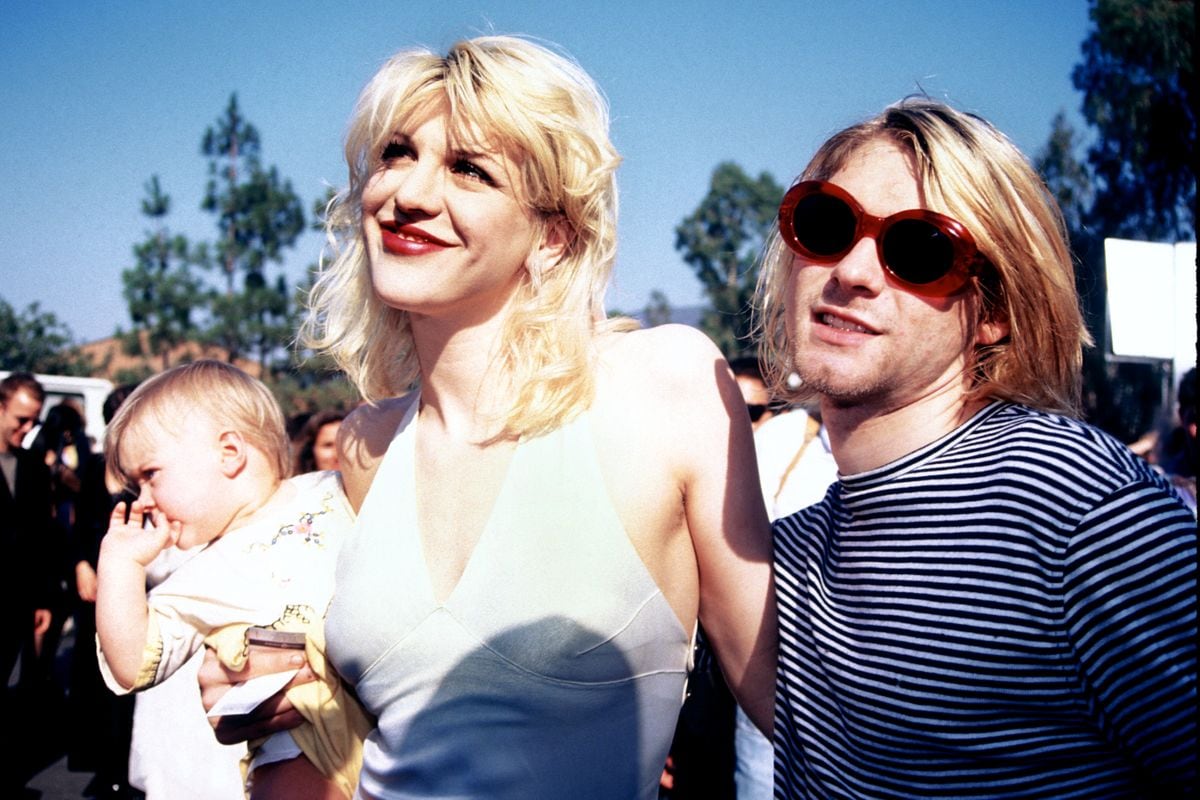 Kurt Cobain, Courtney Love, and their daughter Frances at the 1993 MTV Video Music Awards