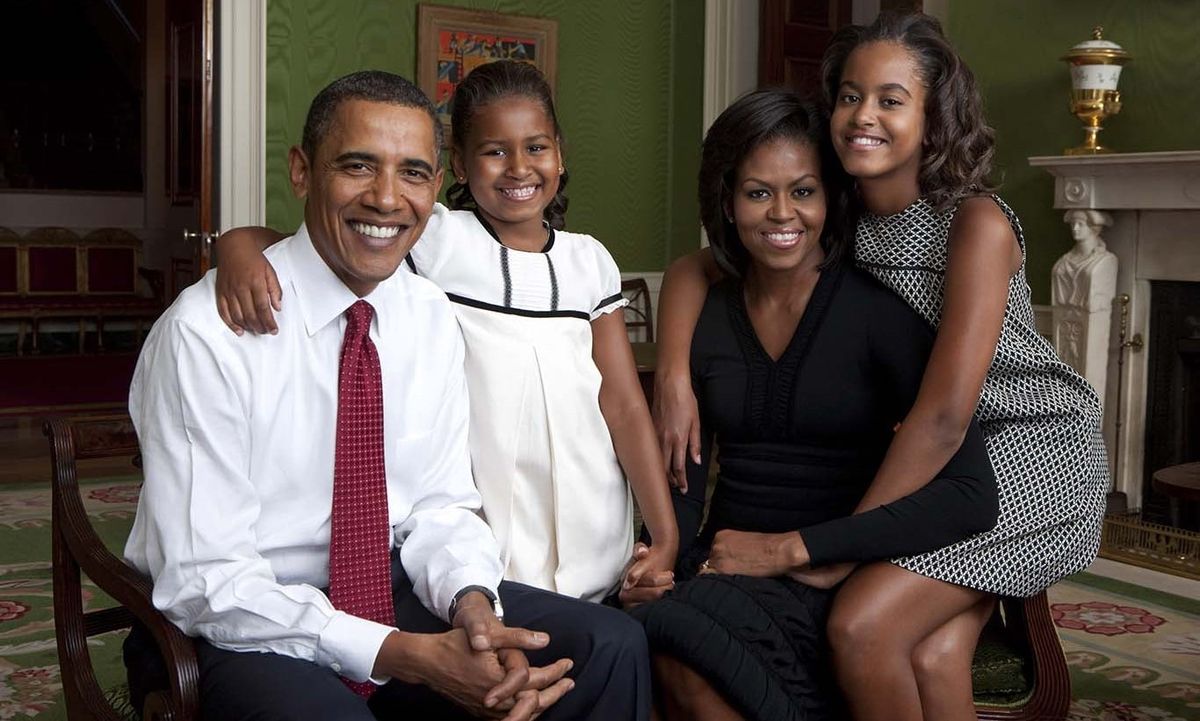 September 2009: Sasha and Malia were too cute during the first family portrait session in the White House.
<br>
Photo: Getty Images