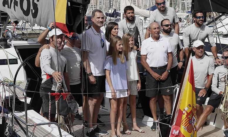 Queen Letizia and King Felipe in Mallorca with Princess Leonor and Infanta Sofia