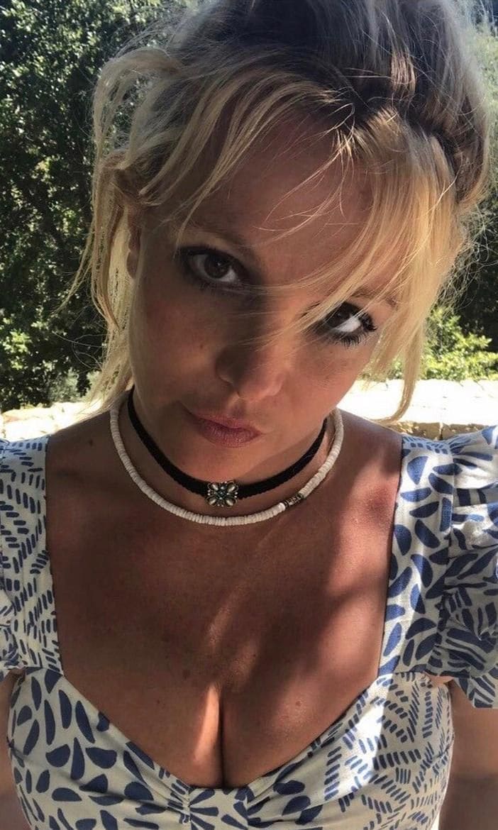 Britney Spears shares a picture of her bangs