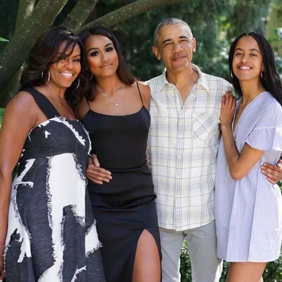 Sasha Obama prom photo with family