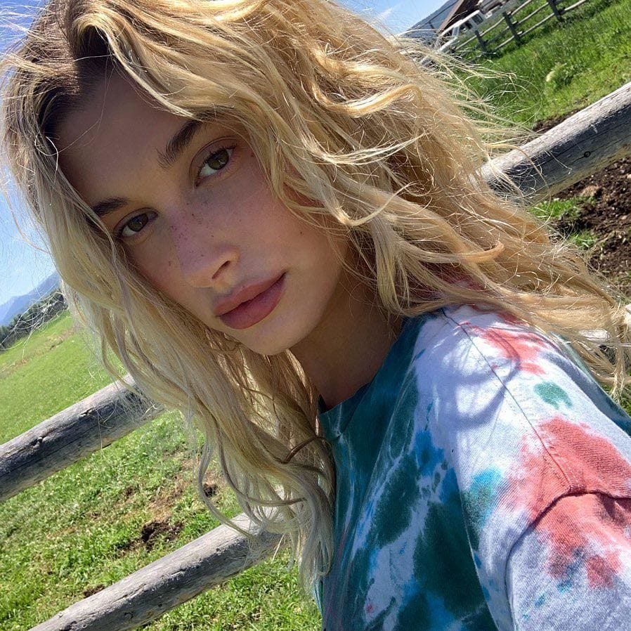 Hailey Bieber no makeup