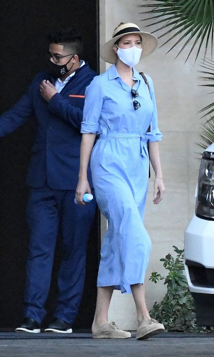 The former first daughter stepped out in a blue midi shirtdress for a visit to the Evergaldes with her husband and their children on Feb. 7. According to the Daily Mail, the family visited Everglades Holiday Park and enjoyed an airboat ride.