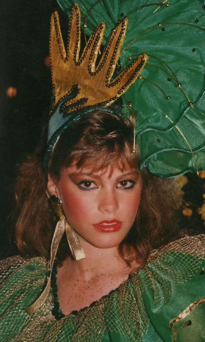 sofia vergara throwback carnival photo teen