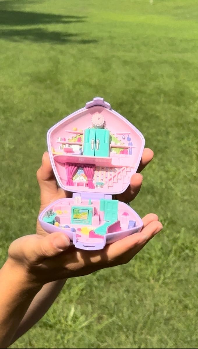 Airbnb debuts life-sized Polly Pocket 90s dream house