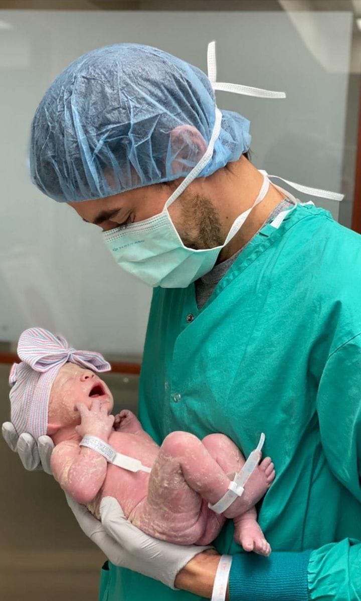 Enrique Iglesias' daughters birth