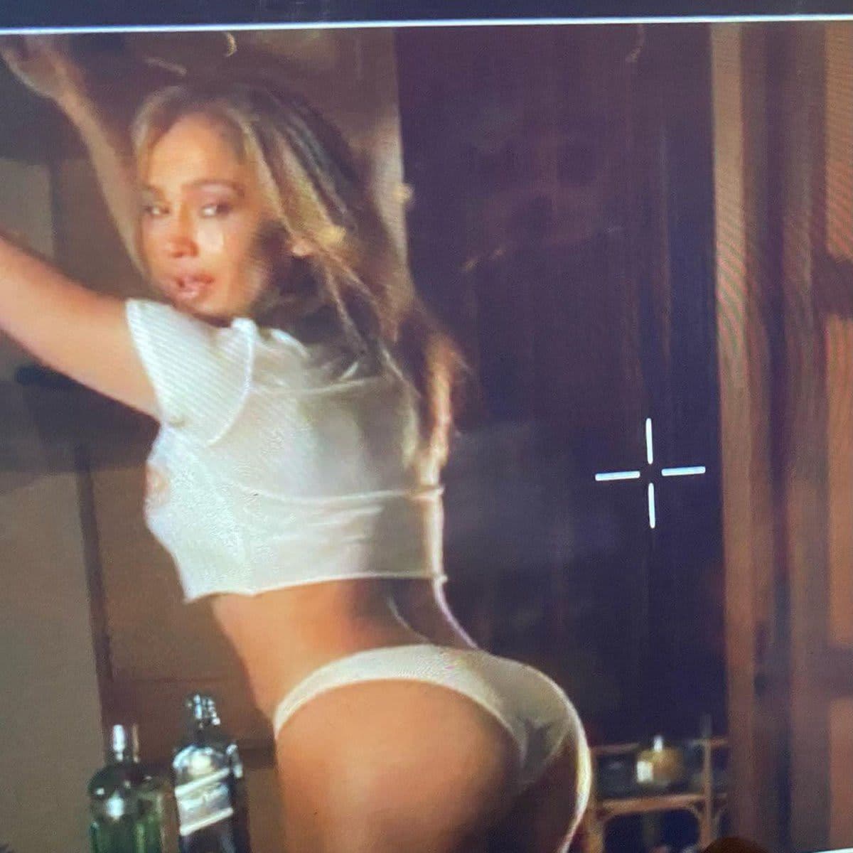 Jennifer Lopez underwear photos