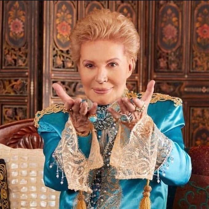 Walter Mercado, celebrities mourn his death