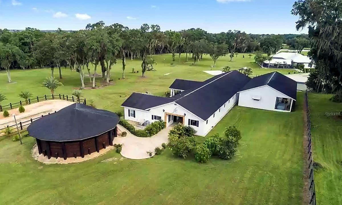 Olga Tanon Has Listed Her Equestrian Ranch