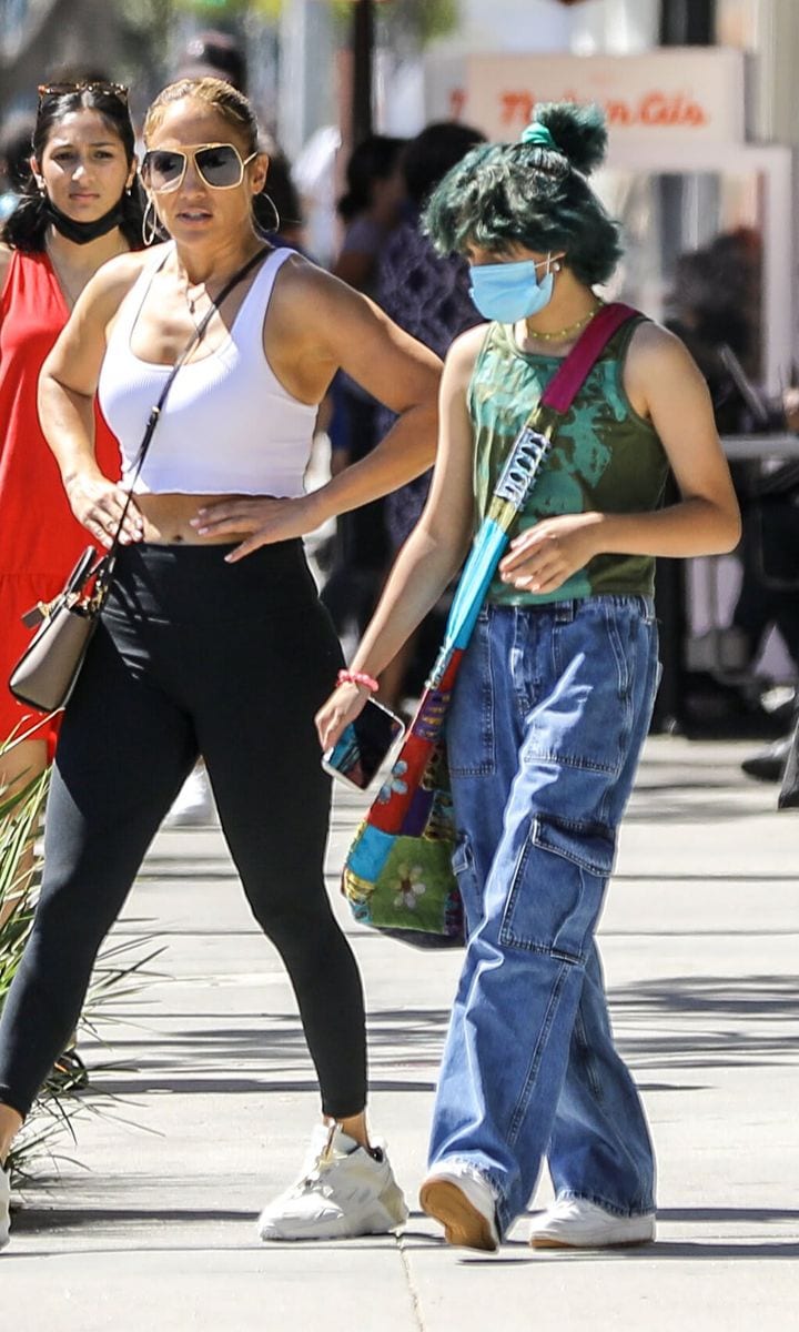 Jennifer Lopez and her daughter Emme shopping