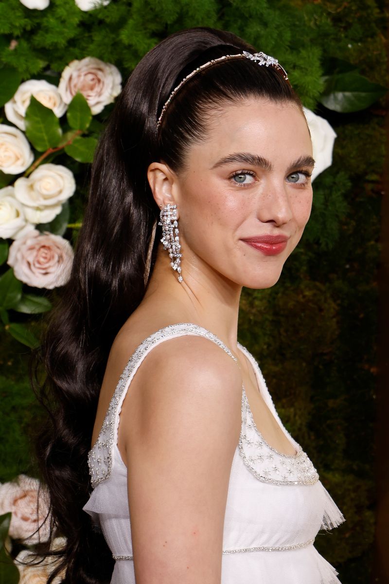 BEVERLY HILLS, CALIFORNIA - JANUARY 05: Margaret Qualley attends the 2025 Golden Globe Awards at The Beverly Hilton on January 05, 2025 in Beverly Hills, California. (Photo by Taylor Hill/FilmMagic)