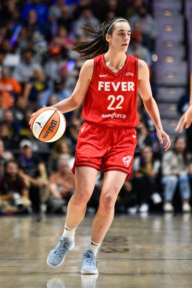 Indiana Fever guard Caitlin Clark (22)