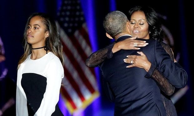 POTUS thanked his wife and daughers as he said his goodbyes.
Photo: JOSHUA LOTT/AFP/Getty Images