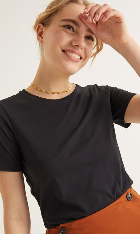 Black T shirt by Boden