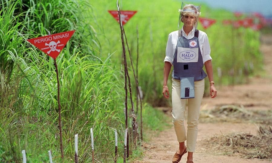 Prince Harry retraces mom Princess Diana's steps in Angola