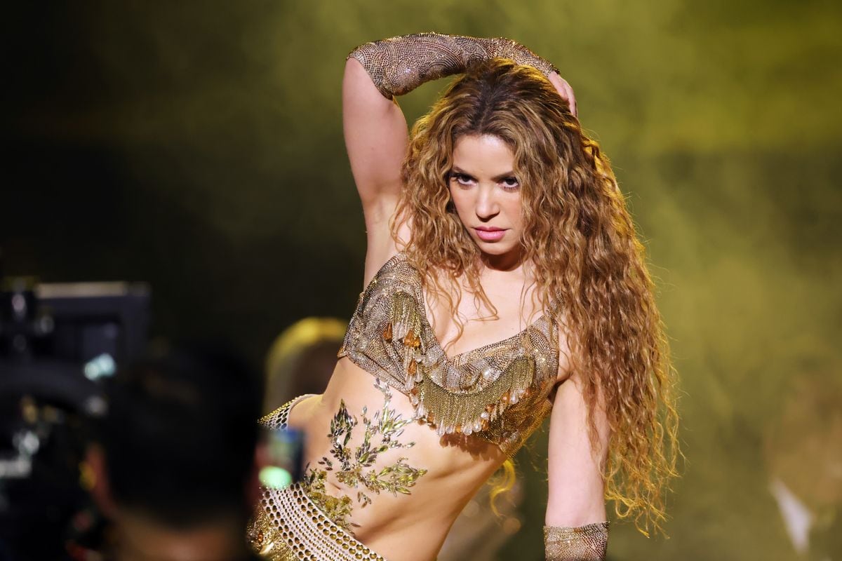 LOS ANGELES, CALIFORNIA - FEBRUARY 02: Shakira performs onstage during the 67th Annual GRAMMY Awards at Crypto.com Arena on February 02, 2025 in Los Angeles, California.  (Photo by Kevin Winter/Getty Images for The Recording Academy)