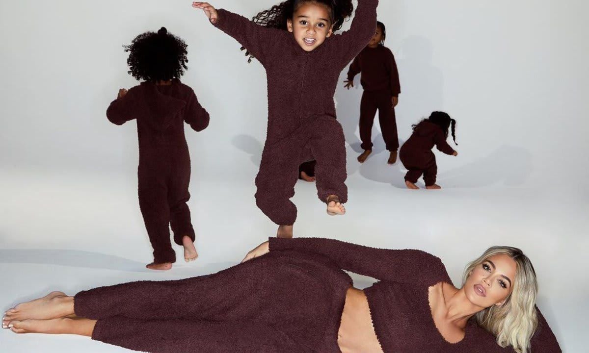 Khloe Kardashian family Christmas pictures