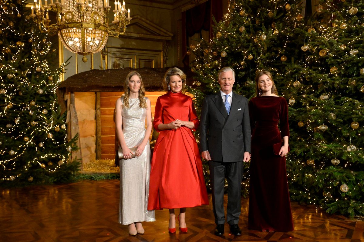 BRUSSELS, BELGIUM - King Philippe of Belgium and Queen Mathilde of Belgium, Princess Eleonore of Belgium and Princess Elisabeth posing in front of the Christmas tree before the traditional Christmas concert. They would like to thank them for welcoming them to their organisation or for their help in organising activities at the Royal Palace. pictured on December 18, 2024 in Brussels, Belgium, 18/12/2024 ( Photo by Philip Reynaers / Photonews via Getty Images)