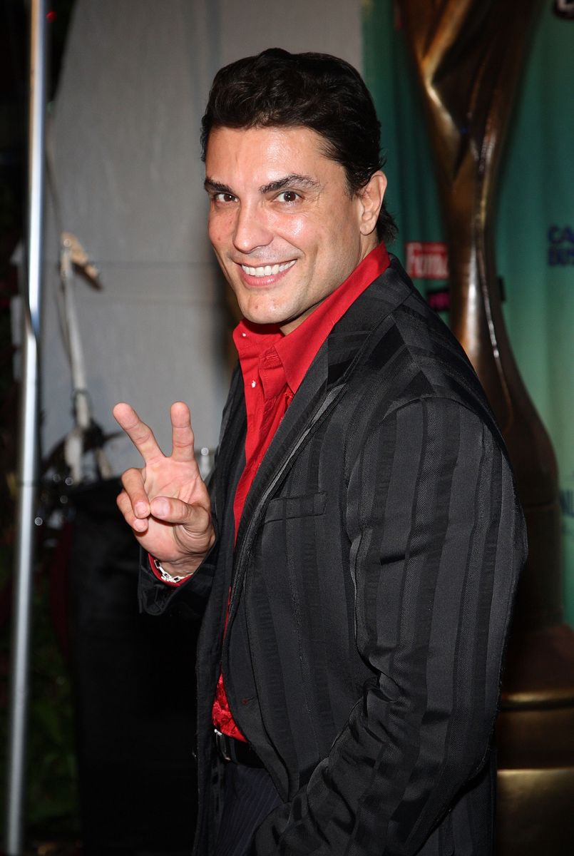 MIAMI BEACH, FL - OCTUBRE 17: El actor Osvaldo Ríos llega a los Premios Fama el 17 de octubre de 2007 en Miami Beach, Florida. (Foto de Alexander Tamargo/Getty Images)