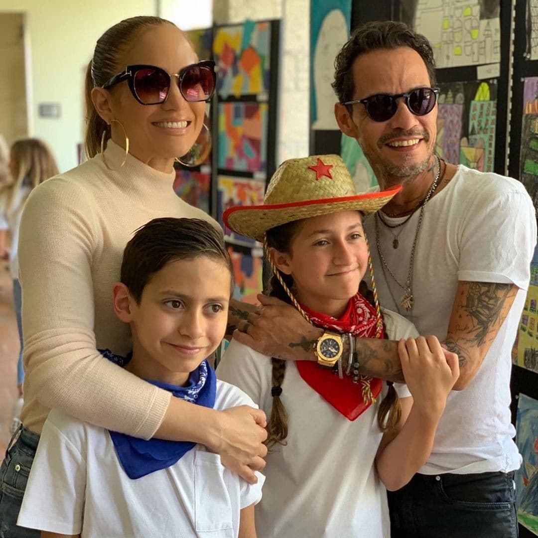 Jennifer Lopez and Marc Anthony with their twins