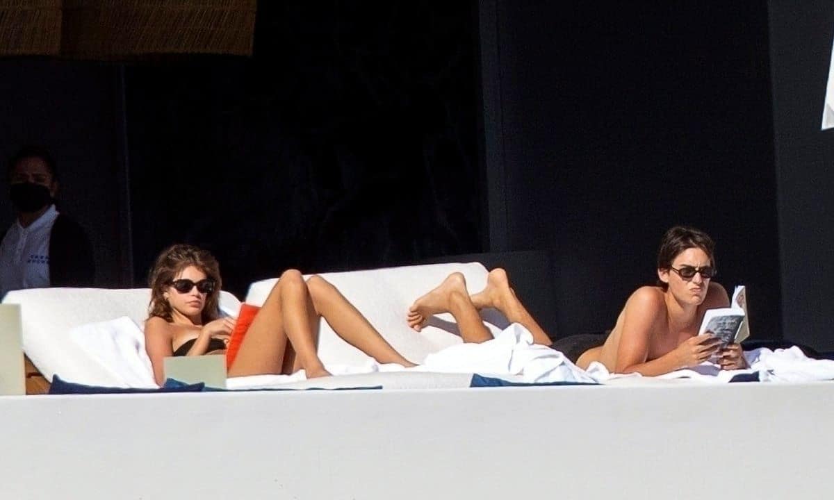 Kaia Gerber in Cabo