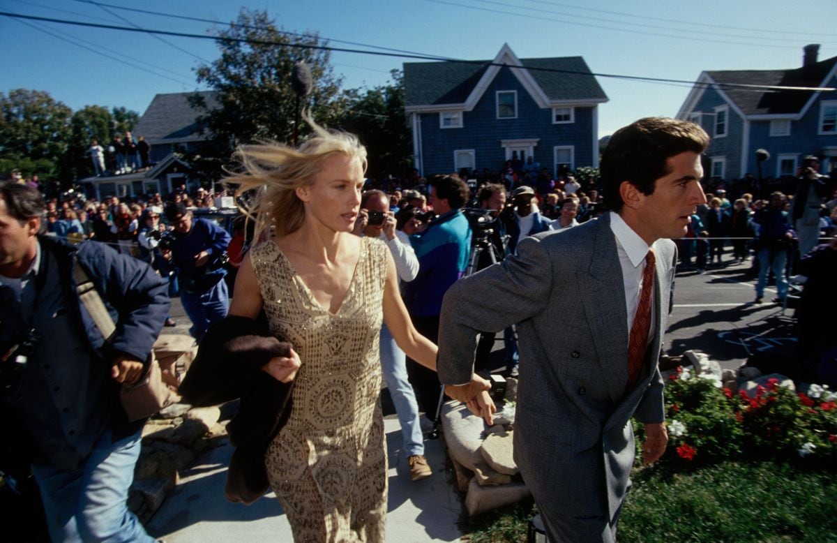 John F. Kennedy, Jr. and Daryl Hannah arrive at the wedding of his cousin Edward Kennedy, Jr. in Rhode Island.