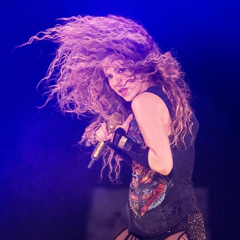 Shakira HOLA USA Latina Powerhouse