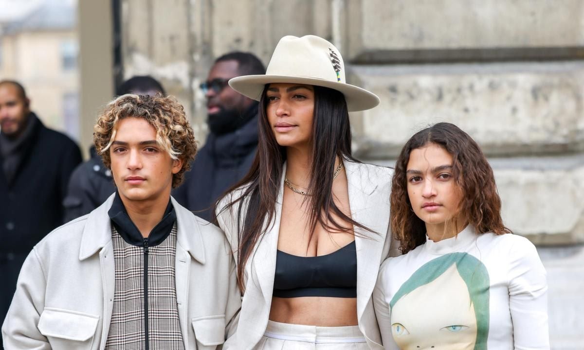 Stella McCartney : Outside Arrivals   Paris Fashion Week   Womenswear Fall Winter 2023 2024