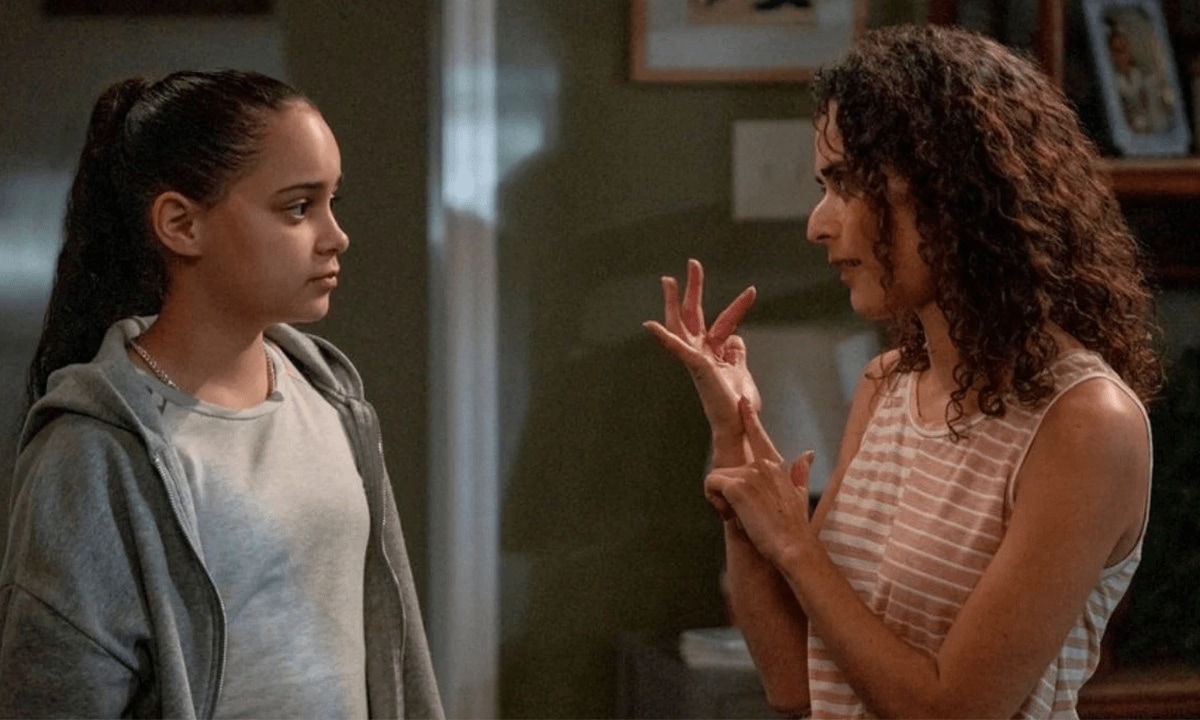 Meet Stephanie Nogueras: The Puerto Rican actress representing the deaf community in ‘Killing It’