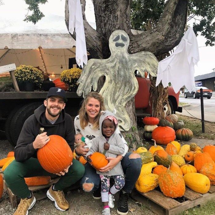 Thomas Rhett and Lauren Akins made their trip to pick out pumpkins a family affair with daughters Willa Gray and newborn Ada James. The happy dad smiled ear to ear with his older daughter following suit.
Photo: Instagram/@laur_akins