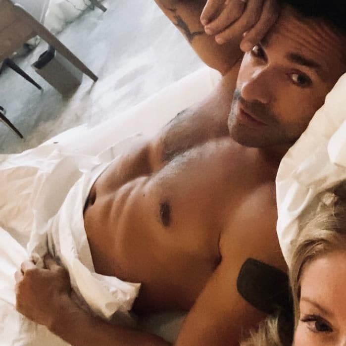 Kelly Ripa and Mark Consuelos