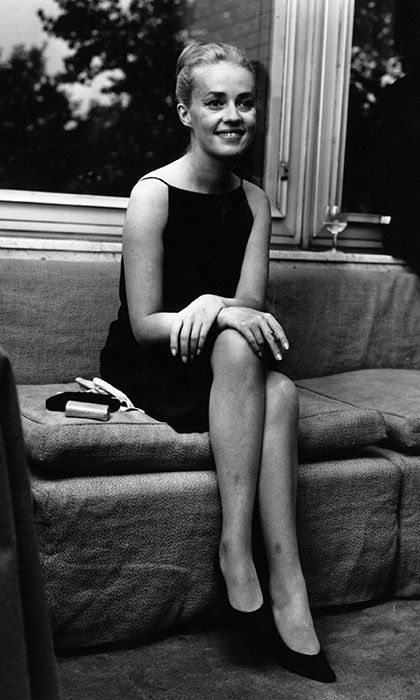 <b>Jeanne Moreau - July 31</b>
The French film icon passed away in her home in Paris at the age of 89 as confirmed by the country's President Emmanuel Macron. Dubbed one of French cinema's biggest stars, Jeanne first gained fame with American audiences' in Louis Malle's 1958 drama <i>The Lovers</i>. She later famously turned down Mike Nichols' request for her to play Mrs. Robinson in <i>The Graduate</i>.
Over the years, Jeanne's screen acting was acclaimed, granting her Cannes, BAFTA and Cesar (France's equivalent to an Oscar) awards. She worked with talents like Orson Welles and Francois Truffaut.
Jeanne is survived by her son, Jerome Richard, an artist.
Photo: Getty Images