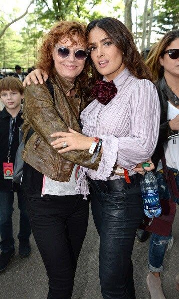 Salama Hayek and Susan Sarandon shared a hug and the urge to fight for change at the Global Citizen Festival.
<br>
Photo: Getty Images