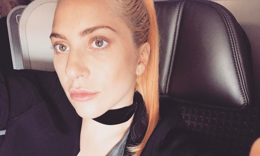 Lady Gaga selfie sin maquillaje