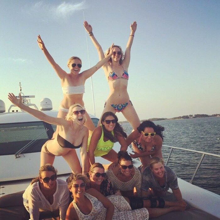 Jen and her new pal Amy Schumer had a wild time yachting together earlier this summer.
<br>
Photo: Instagram/@amyschumer