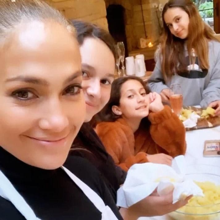 Jennifer Lopez family Thanksgiving 2019