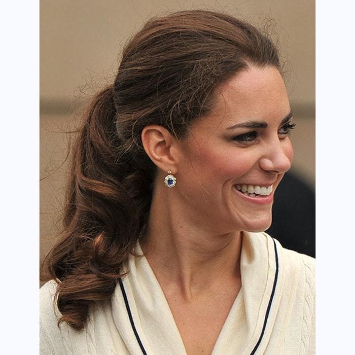 At Province House in Charlottetownm, Kate swept her hair back with a loose ponytail with volume at the crown was the style of the day.
<br>
Photo: Getty Images