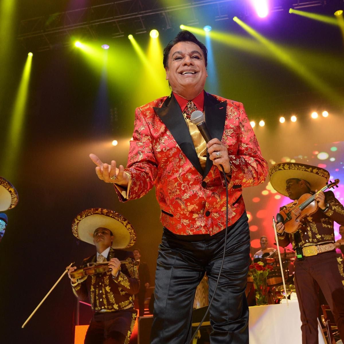 Juan Gabriel In Concert   Oakland, CA