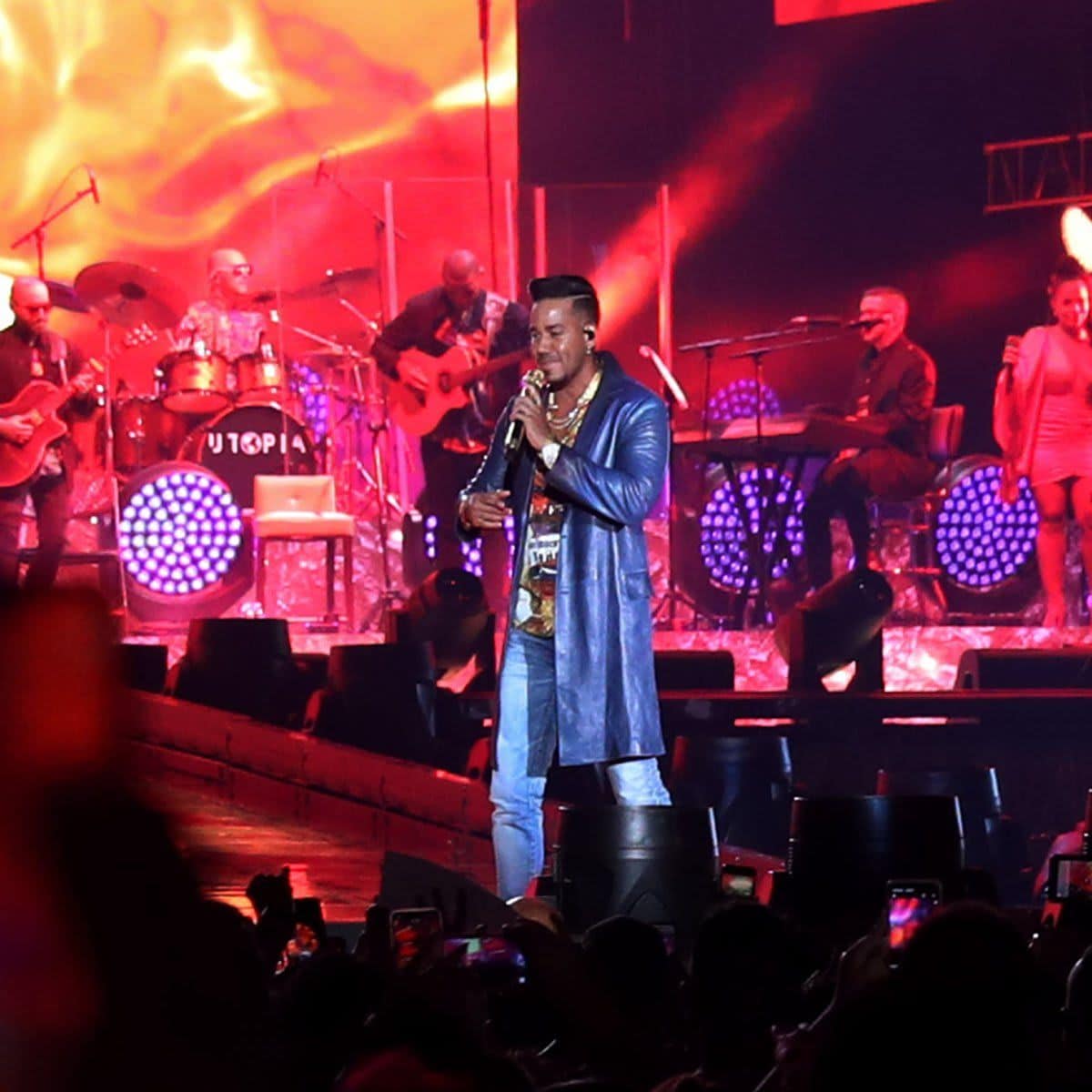 Romeo Santos In Concert   Newark, NJ