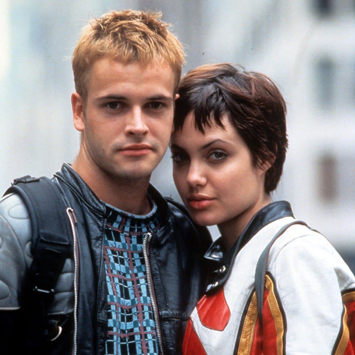 Jonny Lee Miller And Angelina Jolie In 'Hackers'