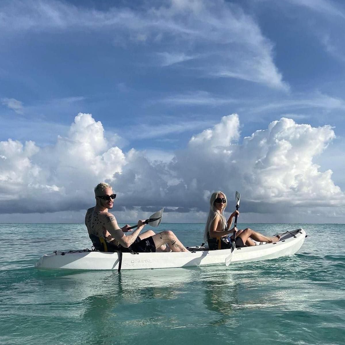 Kim Kardashian and Pete Davidson enjoy a tropical beach vacation Kim Kardashian and Pete Davidson enjoy a tropical beach vacation