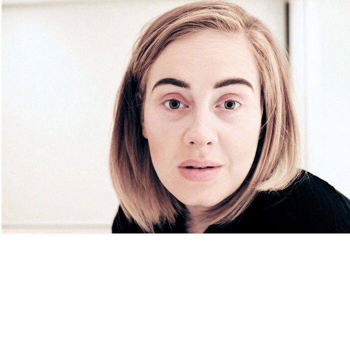 <a href="https://us.hellomagazine.com/tags/1/adele/"><strong>Adele</strong></a> has set eyeliner #goals for girls around the world but she also has shown she loves to show off her natural peepers.
<br>
Photo: Instagram/@Adele