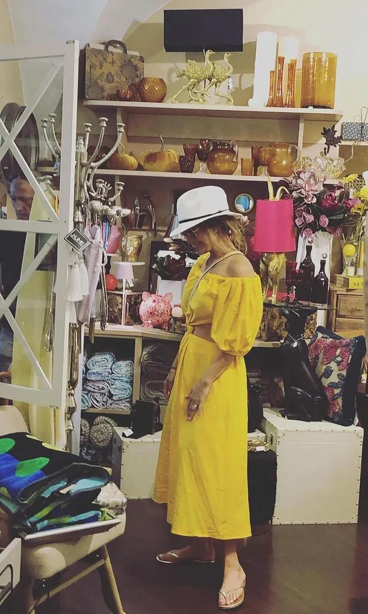 Jennifer Lopez and Ben Affleck shopping on their second honeymoon