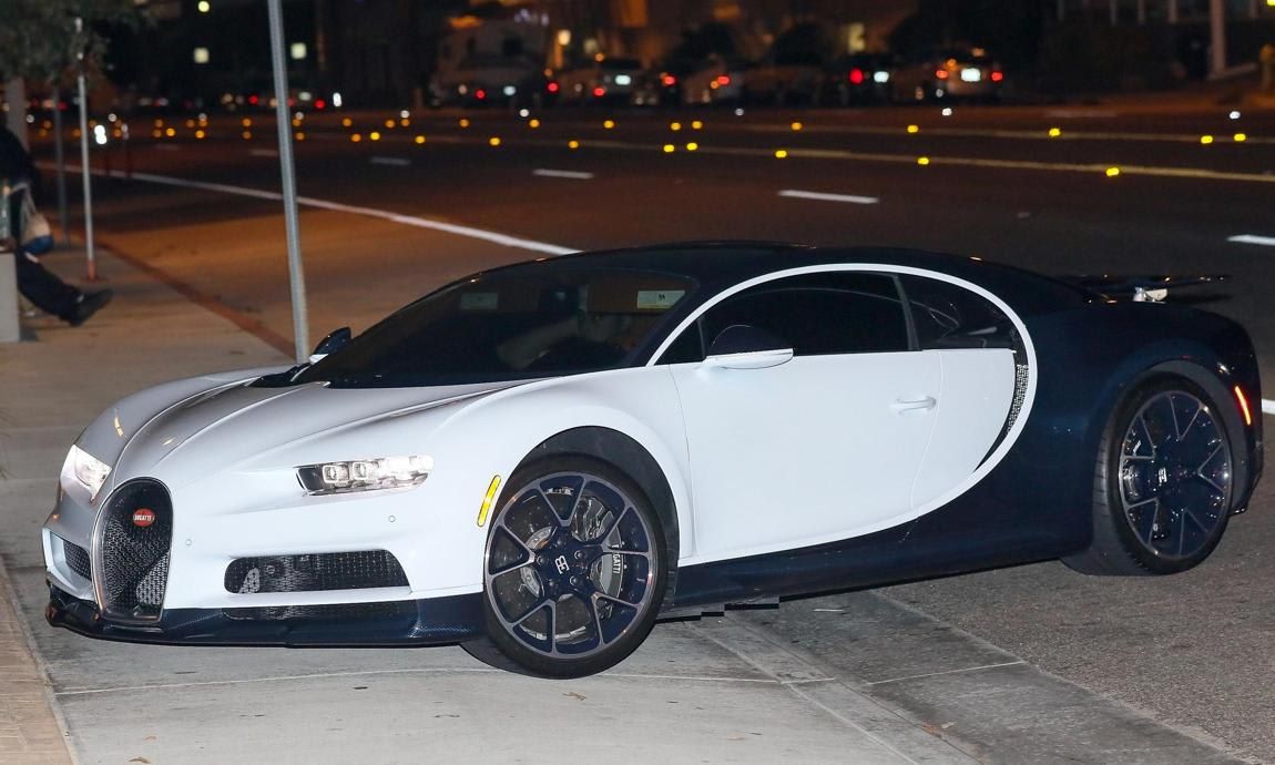 Kylie Jenner Arrives For Dinner In Her $2 Million Dollar Bugatti