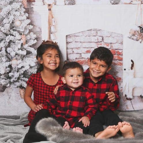 Snooki's children in a Christmas card