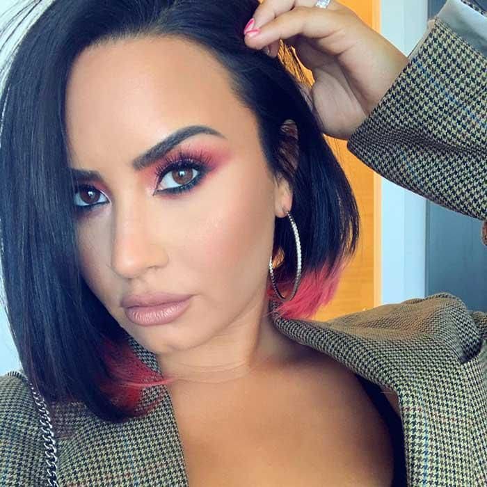 Demi Lovato pink hair